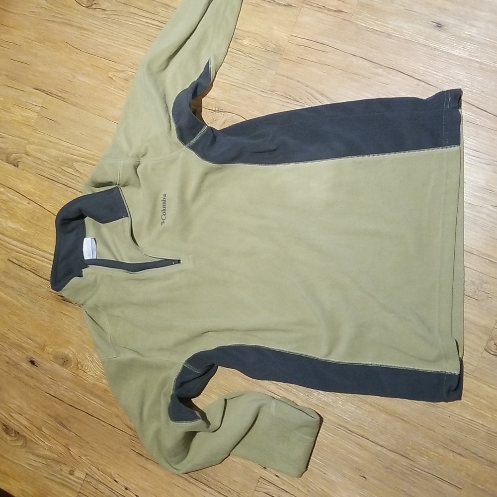 Columbia fleece greyblack/sage green long sleeve 1/4zip top EUC sz S